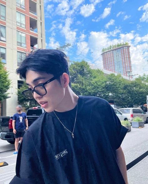 Scoups seventeen Scoups Glasses, Scoups Black Hair, Scoups Hair, Seventeen S.coups Boyfriend Material, S.coups Aesthetic, Scoups Boyfriend Material, S.coups Boyfriend, S.coups Icon, Seventeen Icons