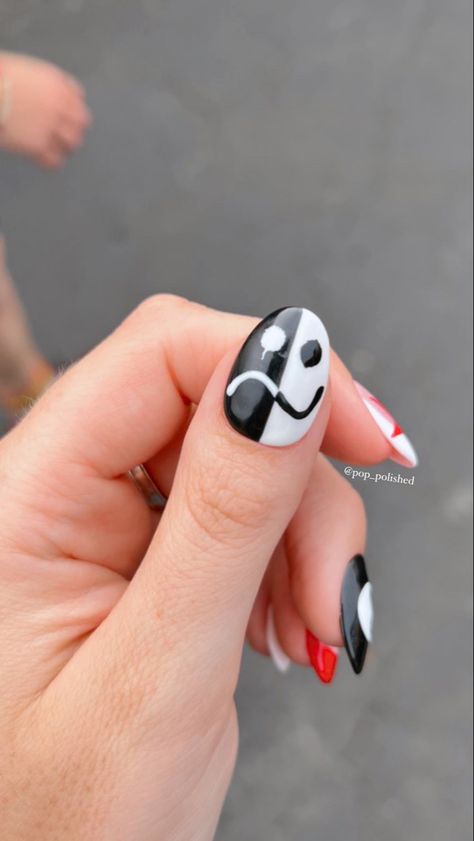 So Much For Stardust Outfit, Fallout Boy Concert Outfit, Nail Ideas For Concert, Fall Out Boy So Much For Stardust, Fall Out Boy Nails, Boy Nail Designs, Fall Out Boy Concert Outfit, Stardust Nails, Fall Out Boy Tattoo