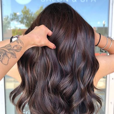 Brownie Batter Hair, Brownie Batter Hair Color, Dark Ombre, Brown Hair Looks, Brown Hair Inspo, Balayage Hair Dark, Black Hair With Highlights, Hairstyles For Layered Hair, Hair 2024