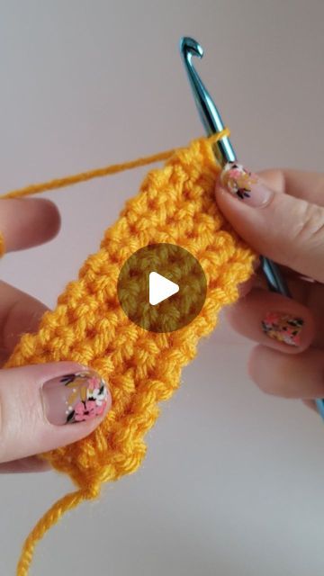 Types Of Crochet Stitches, Make Blanket, Booties Crochet, Crochet Tutorials, Lets Do It, Blanket Stitch, Woven Blanket, Crochet Tutorial, Knit Crochet