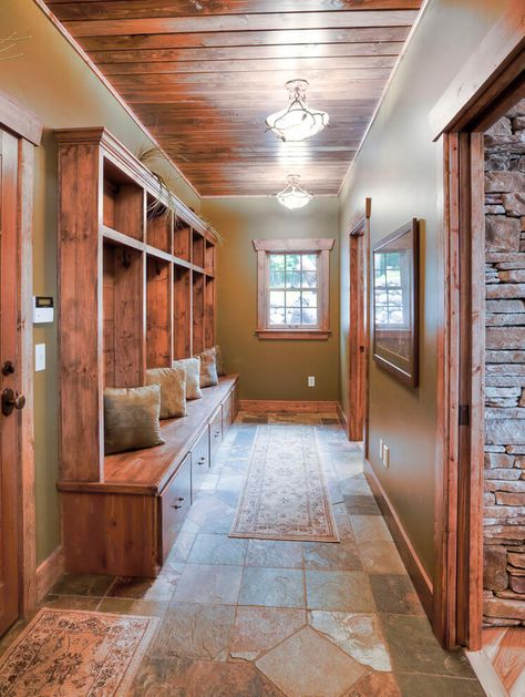 Rustic Built-in Bench And Cabinetry Log Homes, Mudroom Entryway, Mudroom Decor, Farmhouse Entryway, Deco Studio, Mudroom Design, Wood Trim, Mud Room, My Dream Home