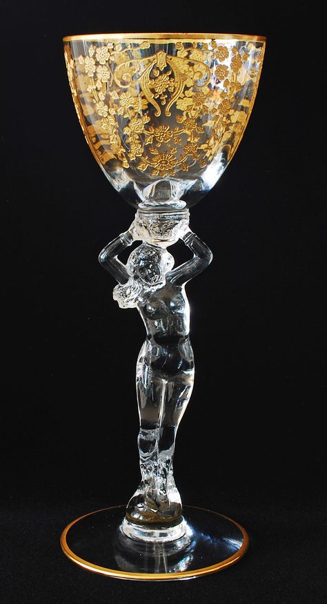 Cambridge Statuesque Gold Encrusted "Diane" Etch Claret, circa 1930's. زجاج ملون, Crystal Stemware, Crystal Glassware, Gorgeous Glass, Crystal Art, Objet D'art, Antique Glass, Absinthe Fountain, Baccarat