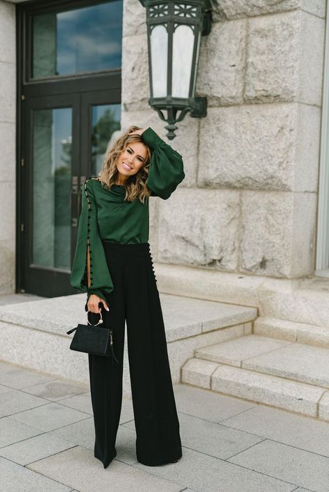 Freshen Up Your Work Wardrobe With These Classic Pieces | Hello Fashion Hunter Green Blouse Outfits, How To Style Green Top, Green With Black Outfit, Green Dressy Outfits, Emerald Green And Black Outfit, Green And Black Outfits For Women, Green Women Outfits, Emerald Green Blouse Outfit, Outfit With Green Top