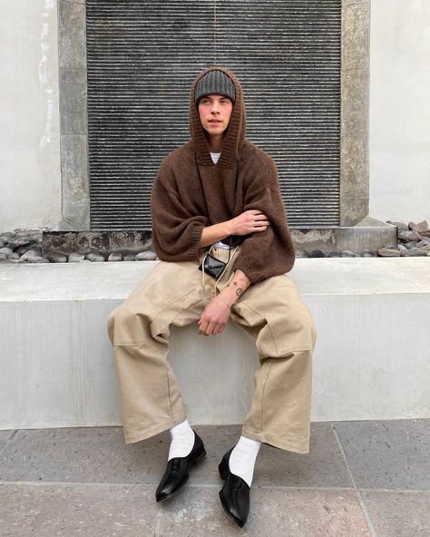 Instagram post by @julianfetterman • Feb 2, 2022 at 4:45pm UTC Sweater Outfits Men, Guys Fits, Earthy Outfits, Masculine Style, Street Style Outfits Men, Mens Casual Dress Outfits, Mens Outfit Inspiration, Mens Fashion Week, Mens Fashion Streetwear