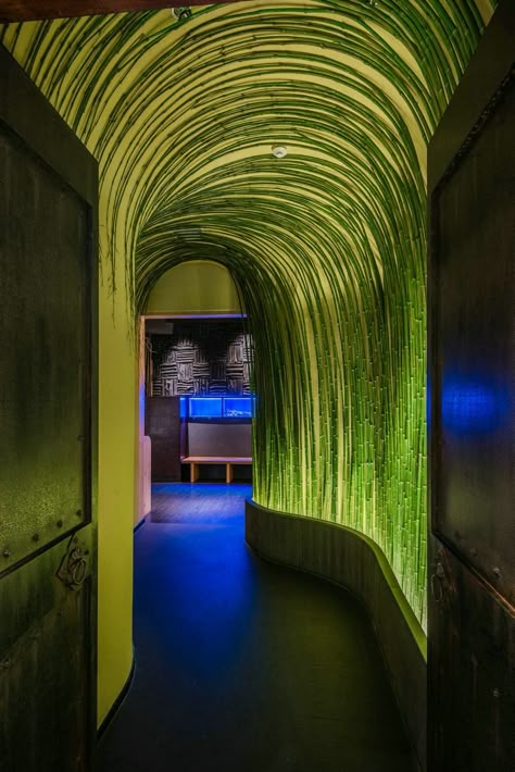 Basement Nightclub, Diy Paper Rings, Ambience Decor, Japan Interior, Nightclub Design, Corridor Lighting, Grand Foyer, Cosmic Art, Beauty Clinic