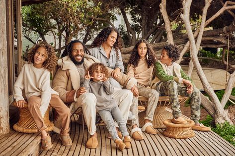 Gang's All Here! The Marleys, Van Der Beeks, and More Celebs Who Have Really Big Families Joanna Gaines Instagram, Jennifer Flavin, Marley Family, Ziggy Marley, Reggae Artists, Guy Ritchie, Holiday Campaign, Concert Festival, My Wife Is