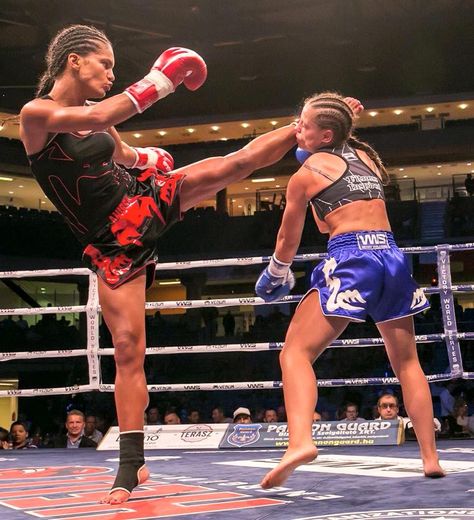 Anissa Meksen #kickboxing #muay #thai #fight #kick #knockout #women Muay Thai Aesthetic, Muay Thai Girl, Muay Thai Women, Kickboxing Women, Tekken 4, Muay Thai Martial Arts, Park Workout, Mma Girls, Boxe Thai