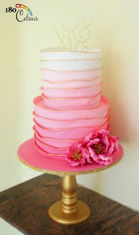 30+ Ombre Quinceanera Ideas Worth Trying - Quinceanera Two Tier 50th Birthday Cake, Two Tier Cake Designs, Tier Cake Designs, Ombre Cakes, Unfrosted Cake, Bakery Art, Wedding Cake Ombre, Cakes Inspiration, Two Tier Cake