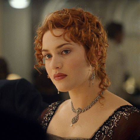 Rosé Hair, Titanic Kate Winslet, Kate Winslate, Corte Long Bob, Titanic Dress, Titanic Movie, Actrices Hollywood, Rose Hair, Kate Winslet