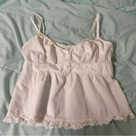 Brandy Melville Tiffany Tank Brandy Melville Tiffany Tank, Tiffany Tank, Brandy Melville Summer, One Piece Shirt, Babydoll Tank Top, Fits Aesthetic, Brandy Melville Tops, Gaming Clothes, Babydoll Top