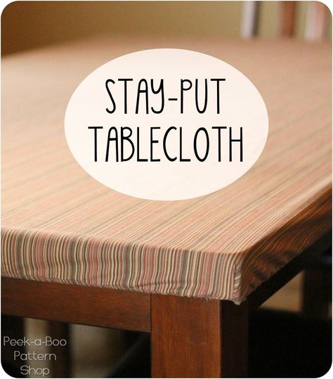 Stay Put Tablecloth- great for an outdoor table in the Windy City 😐 and shows off legs (table legs that is) Diy Fitted Table Cover, Diy Fitted Table Cloth, Fitted Tablecloth Diy, How To Make A Table Cloth, Quilted Tablecloth Patterns, Table Coverings Ideas, Picnic Table Covers Fitted Diy, Table Cloth Sewing Pattern, Diy Table Cloth Ideas