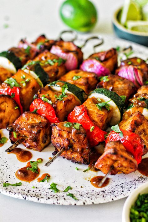 VEGAN BUNNY CHEF: Miso Butter Tofu Skewers Vegan BBQ Healthy Vegan Summer Recipes, Bbq Recipes Vegetarian, Summer Tofu Recipes, Vegetarian Bbq Ideas, Bbq Vegan Recipes, Vegetarian Bbq Recipes, Vegan Summer Meals, Summer Vegan Dinner, Vegan Bbq Ideas