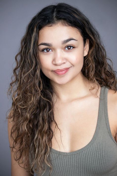 Teen Drama Series, Bailey Madison, Madison Bailey, Headshot Poses, Headshots Women, Actor Headshots, Dye My Hair, Long Curly Hair, Drama Series