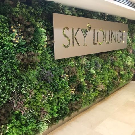 Custom Faux Green Wall in Hotel – Preserved Interiors Green Wall Restaurant, Faux Living Wall, Faux Green Wall, Green Grass Wall, Artificial Living Wall, Vertikal Garden, Foliage Wall, Green Wall Design, Artificial Grass Wall