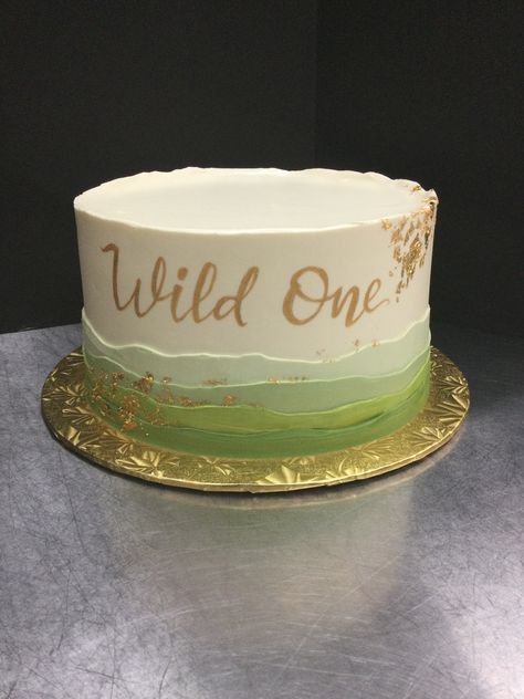 Cake With Gold Leaf, Cookie Decorating Tips, Woodland Birthday Cake, Green Birthday Cakes, Jungle Theme Cakes, Twin Birthday Cakes, Boys First Birthday Cake, Cake With Gold, Baby Boy Birthday Cake