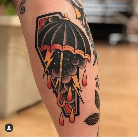 Coffin Tattoo, Umbrella Tattoo, Feminine Skull Tattoos, Unalome Tattoo, Traditional Tattoo Sleeve, Old School Tattoo Designs, Tatuaje A Color, Traditional Tattoo Design, Traditional Tattoo Art