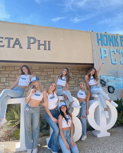 Ford Bid Day, Kappa Bid Day, Bid Day Ideas, Sorority Work Week, Sorority Photoshoot, Sorority Themes, Denim Photoshoot, Sorority Poses, Sorority Bid Day