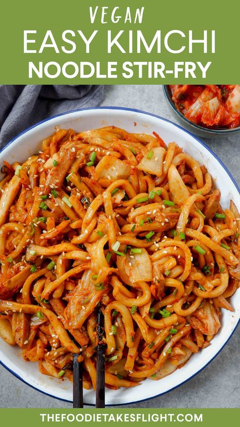 Kimchi Fried Noodles, Korean Noodle Recipes Vegetarian, Kimchi With Noodles, Vegan Kimchi Noodles, Things To Do With Kimchi, Vegan Korean Noodle Recipes, Kimchi Dinner Recipe, Kimchi Noodles Stir Fry, Kimchi Ramen Noodle Recipes