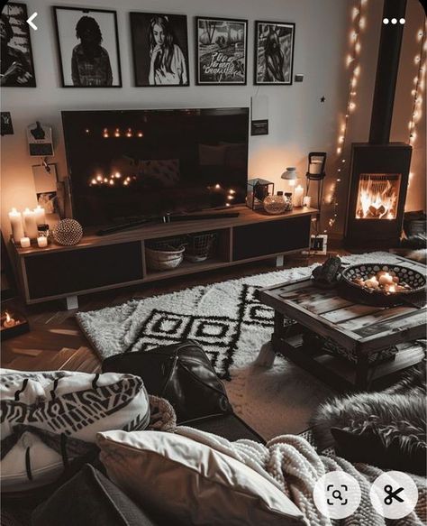 Dark Boho Living Room, Apartment Living Room Design, Dark Home Decor, Inspire Me Home Decor, Apartment Decor Inspiration, Apartment Inspiration, Boho Living Room, Living Room Inspo, Decor Living Room