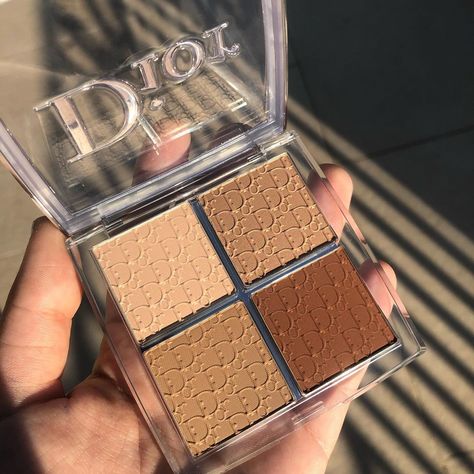 Dior Backstage Contour Palette, Dior Contour Palette, Contour Aesthetic, Girly Products, Dior Contour, Makeup 2024, Dior Backstage, Buy Makeup, Dior Makeup