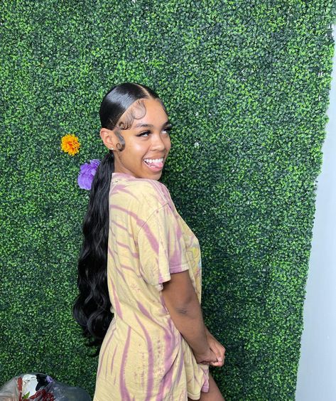 Middle Part Ponytail Edges, Middle Part Sleek Ponytail Weave Curly, Low Straight Ponytail, Low Middle Part Ponytail Weave, Middle Part Slick Back Ponytail Weave, Middle Part Ponytail Weave, Middle Part Ponytail, Straight Ponytail Hairstyles, Slick Backs