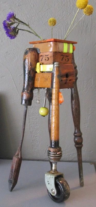 Junk Art Ideas Recycling, Assemblage Art Sculpture, Assemblage Art Collage, Assemblage Art Mixed Media, Box Assemblage, Artful Ashes, Assemblage Art Dolls, Recycled Art Projects, Robot Sculpture