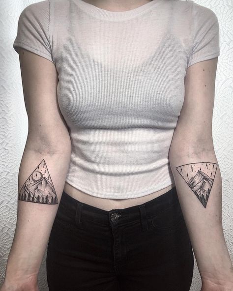 Jes🌿🌙 | Tattoo Artist on Instagram: “•B A L A N C E• | Mt. Hood | Mt. Baker |” Mt Baker, Mt Hood, Instagram B, Artist On Instagram, Tattoo Artist, Triangle Tattoo, Geometric Tattoo, Tattoo Artists, Tattoos