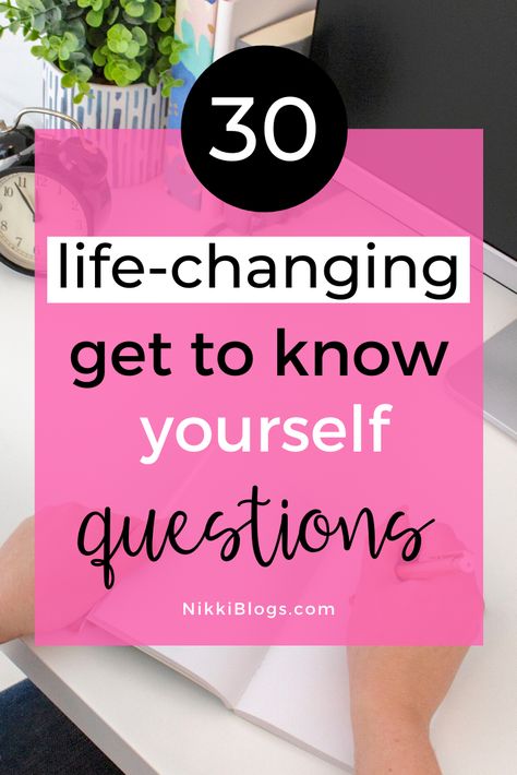 Find 30 questions to get to know yourself. Achieve personal development with a better understanding of you using these as journal prompts to grow once a day or to answer in one sitting. Use this list of journal questions for self discovery and challenge yourself to become the best version of you around! #selfdiscovery #selflove #selfcare #journal #personalgrowth Questions To Get To Know Yourself, Questions For Myself, Questions For Self Discovery, Questions For Yourself, Selfcare Journal, Get To Know Yourself, 30 Questions, Coaching Questions, Journal Questions