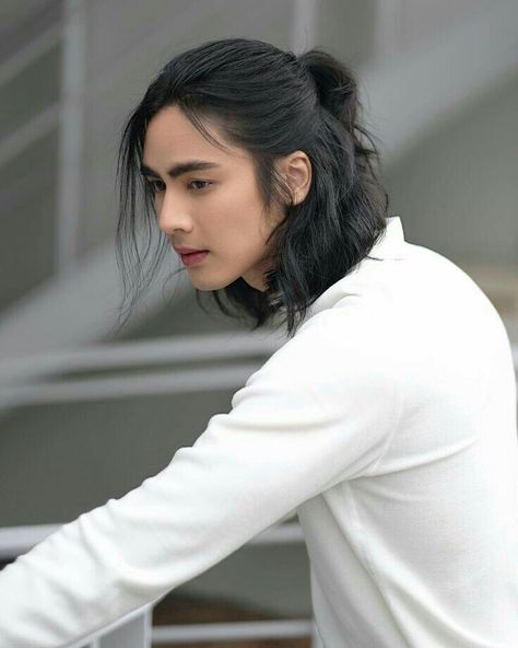 Long Hairstyle For Man, Straight Long Hairstyles For Men, Boys Long Hair, Boy With Long Hair, Long Hair Boy, Korean Long Hair, Asian Long Hair, Long Hair Ponytail, Mens Hairstyles Medium