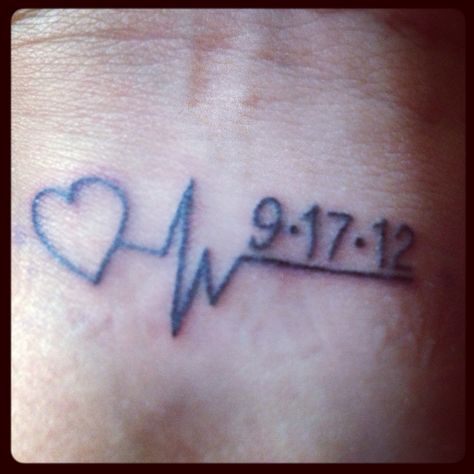 Memorial tattoo ~ My Dad's last heartbeat and date he passed. Tattoos For Dad Memorial, Heartbeat Tattoo, Date Tattoos, Remembrance Tattoos, Inspiration Tattoos, Tattoos Skull, Dad Tattoos, Memorial Tattoo, Memorial Tattoos