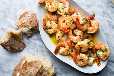 Sous Vide Cooking Changed the Way I Meal Prep | Bon Appétit Easy Shrimp Scampi Recipe, Easy Shrimp Scampi, Best Shrimp Recipes, Cooked Shrimp, Homemade Garlic Bread, Shrimp Scampi Recipe, Scampi Recipe, Hot Spices, Sauteed Zucchini