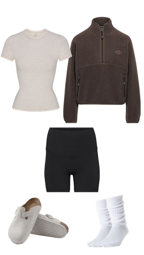 Cozy outfit for fall Quick Errands Outfit, Cozy Fall Activewear For Relaxation, Cozy Everyday Activewear For Fall, Fall Cozy Activewear, Cozy Gym Outfit, Cozy Winter Activewear, Sporty Fleece Activewear In Cozy Fit, Lounge Fall Outfits, Comfy Outfits Fall