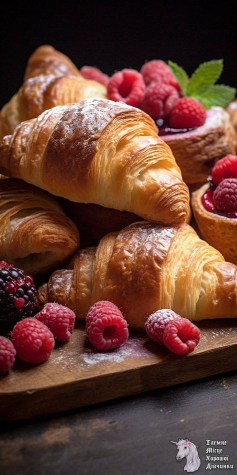 Flaky Croissants, Breakfast Photography, Good Morning Breakfast, Amazing Food Decoration, Pretty Dessert, Tim Hortons, Tasty Foods, Sweet Drinks, Good Morning Coffee