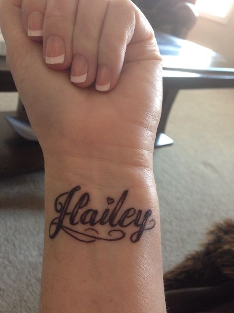 Hailey tat Haley Tattoo Name, Hailey Tattoo Name, Hailey Name Tattoo, Hailey Name, Armour Tattoo, Tattoo Name Fonts, Easy Hand Drawings, Cute Hand Tattoos, Neck Tattoos Women