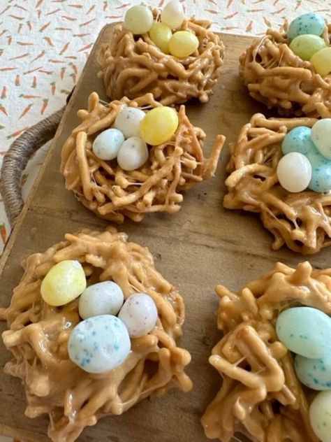 How To Make Adorable Birds Nest Cookies | GB's Kitchen Birds Nest Treats, Bird Nest Cookies, Easter Birds Nest, Birds Nest Cookies, Easter Cards Ideas, Six Sisters Recipes, Best Easter Recipes, Peeps Candy, Easter Spring Crafts