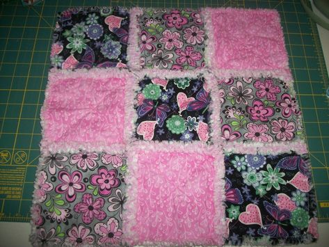 Rag Quilting for the Beginner : 25 Steps (with Pictures) - Instructables Rag Quilt Instructions, Beginner Quilt Patterns Free, Embroidery Beginners, Rag Quilting, Girls Rag Quilt, Flannel Rag Quilts, Rag Quilt Tutorial, Diy Knit Blanket, History Of Quilting