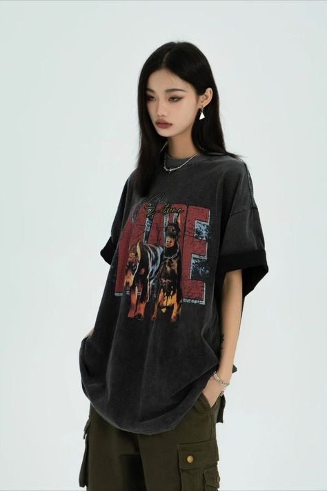 10% off with lucag10 5ft 47'(169cm) tall, 104 lbs(47kg) weight and wearing a size L 163cm/44kg wearing a size M - WASHED BLACK - Graphic tee - Oversize loose fit Baggie Shirt Outfit Oversized Tee, Black Graphic Shirt Outfit, Oversized Tees Aesthetic, Baggy Jeans And Tshirt, Big Tee Outfits, Baggy Graphic Tee Outfit, Baggy Tshirt Outfit Oversized Tee, Big Tshirt Outfit Oversized Tee, Oversized Shirt Outfit Street Style