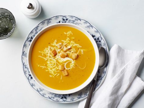 Pumpkin Butternut Squash Soup, Winter Squash Soup, Best Thanksgiving Appetizers, Thanksgiving Appetizer Recipes, Squash Soup Recipe, Homemade Chicken Stock, Barefoot Contessa, Thanksgiving Appetizers, Minced Meat