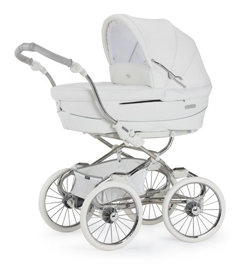 Bebecar Stylo Class push chair - retro styling with all the modern comfort for baby Luxury Baby Nursery, Luxury Stroller, Prams And Pushchairs, Baby Gear Essentials, Baby Prams, Double Strollers, Luxury Baby, Baby Carriage, Changing Bag