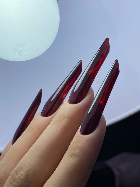 Long Black And Red Nails, Black And Red Nails Stiletto, Vampire Nails Aesthetic, Helluva Boss Nails, Gore Nails, Vamp Nails, Vampy Nails, Blood Nails, Red Stiletto Nails