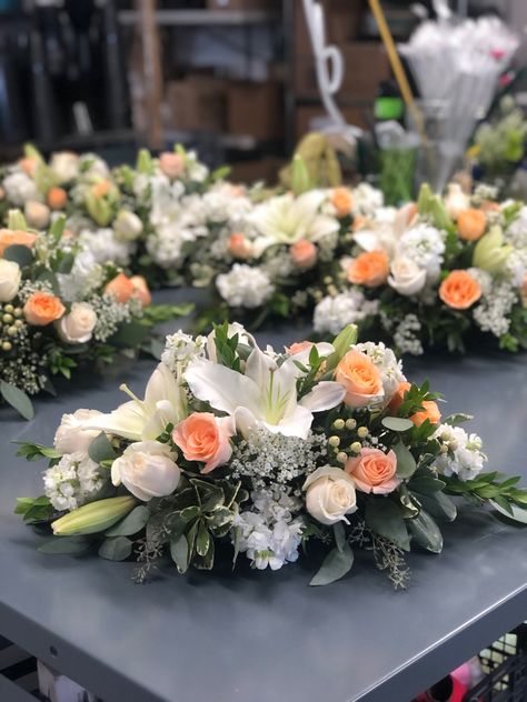 Peach roses and coffe bean look lovely in these centerpieces with stock and white lilies ❤️ Condolence Flowers, Wedding Consultant, Rose Centerpieces, Table Arrangement, Flower Arrangements Diy, Peach Roses, White Lilies, Arte Floral, Love Design