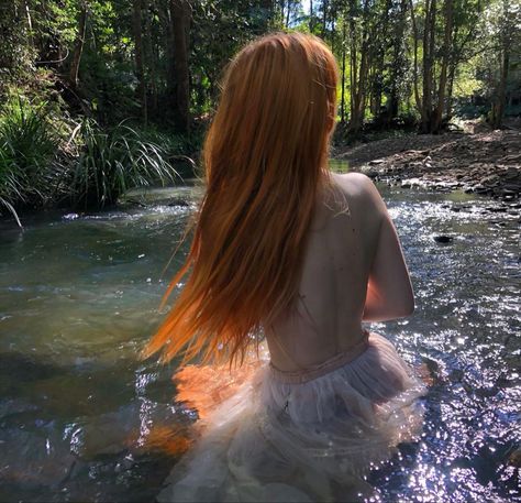 Mermaid Aesthetic, Ginger Girls, Lily Evans, Ginger Hair, Divine Feminine, Redheads, Hair Inspo, Red Hair, Aesthetic Pictures