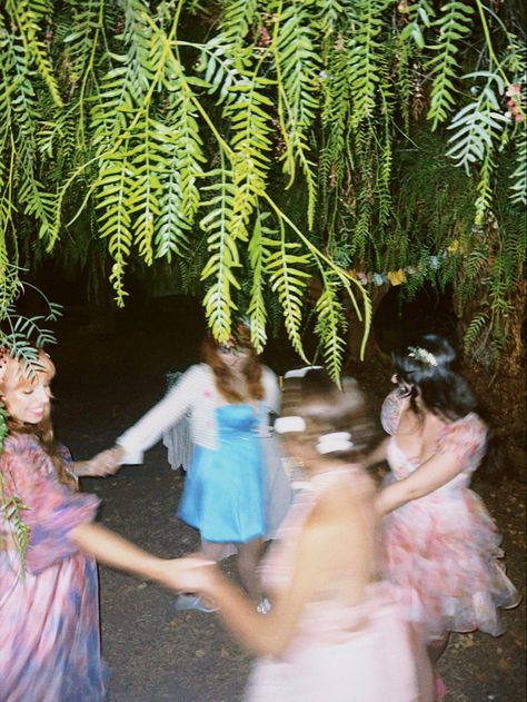 Fairy Friends Aesthetic, Fairy Theme Birthday Party Aesthetic, Fairy Party Aesthetic Night, Whimsical Fairy Aesthetic, Fae Birthday Party, Forest Party Aesthetic, Fae Picnic, Fairy Party Adult, Fairy Garden Ideas Party