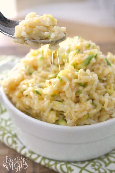 What To Make With Zucchini, Cheesy Zucchini Rice, Zucchini Rice, Cauliflowers, Fresh Meals, Cheesy Zucchini, Family Fresh Meals, Zucchini Recipes, Veggie Dishes