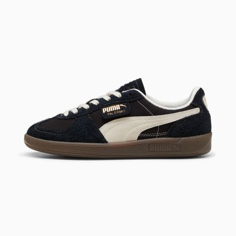 Straight from our archives, it's the PUMA Palermo. This classic terrace shoe debuted in the 80's and now, we've brought it back for the fans. With its signature T-toe construction and classic gum sole, this version features a textile upper and suede overlays.. Visit our page to learn more about our black PUMA Palermo Vintage Sneakers Unisex, Black/Frosted Ivory/Gum, size 11. Black Puma Shoes Outfit, Puma Vintage Shoes, Black Shoe Outfits, Cool Black Sneakers, Swag Shoes Sneakers, Best Black Shoes, Palermo Puma, Cute Black Sneakers, Cute Shoes Black