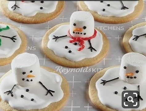 Snowmen Cookies, Jul Kaka, Melted Snowman Cookies, Glutenfri Baking, Melting Snowman, Melted Snowman, Snowman Cookies, Winter Cookie, Christmas Foods