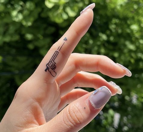 Middle Finger Tattoo For Women, Inner Finger Tattoos Words, Middle Finger Tattoo, Side Finger Tattoos, Inner Finger Tattoo, Finger Tattoos Words, Simple Finger Tattoo, Middle Finger Tattoos, Cute Finger Tattoos