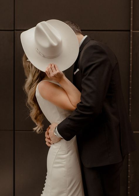 Southern Bride and Groom Portrait with Stetson Cowboy Hat Moody Wedding Ceremony, Hops Wedding, Cowboy Groom, Wedding Photo List, White Cowboy Hat, Country Wedding Photos, Nashville Bride, Country Bride, Wedding Portrait Poses