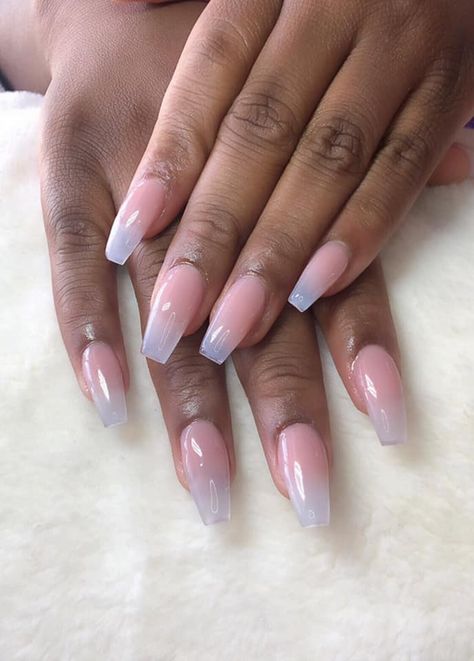 Clear Polish With Design, Clear Nail Dip Designs, Clear Nail Tips Acrylic, Clear Coat Nails With Design, Plain Clear Acrylic Nails, Clear Nail Inspiration, Clear Sns Nails Powder, Cute Clear Nail Designs, Ombré Clear Nails