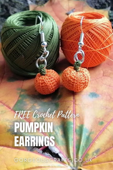 Tiny crochet pumpkin earrings hanging from two spools of thread on an autumnal leaf Fall Crochet Patterns, Easy Crochet Animals, Crochet Jewelry Patterns, Crochet Earrings Pattern, Halloween Crochet Patterns, Crochet Daisy, Crochet Fall, Holiday Crochet, Crochet Pumpkin